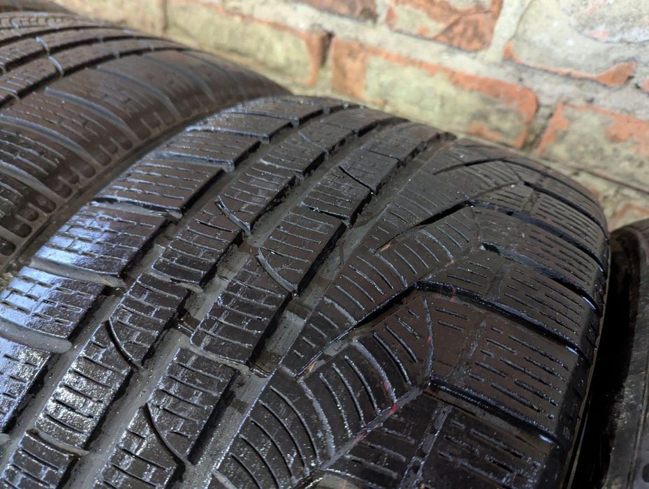 Гума Резина Pirelli Sottozrero 255/40/18 98V ЦІНА КОМПЛЕКТ 2500 ГРН