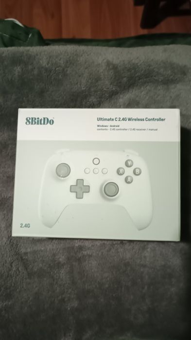 Gamepad 8bitdo ultimate c 2.4ghz (idealny stan)