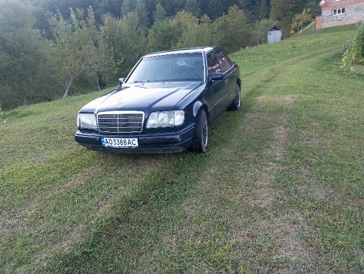 Продам мерседес w124