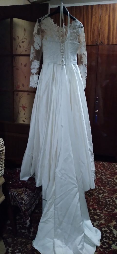 Свадебное платье р.М