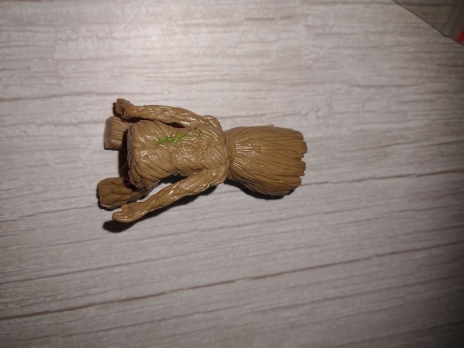 фігурка грут сидячий