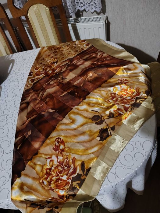 Piękna apaszka, chusta.