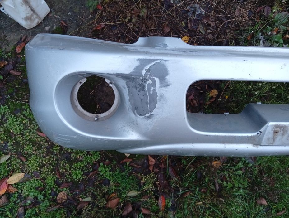 Передній бампер Hyundai Santa Fe 2000-2006