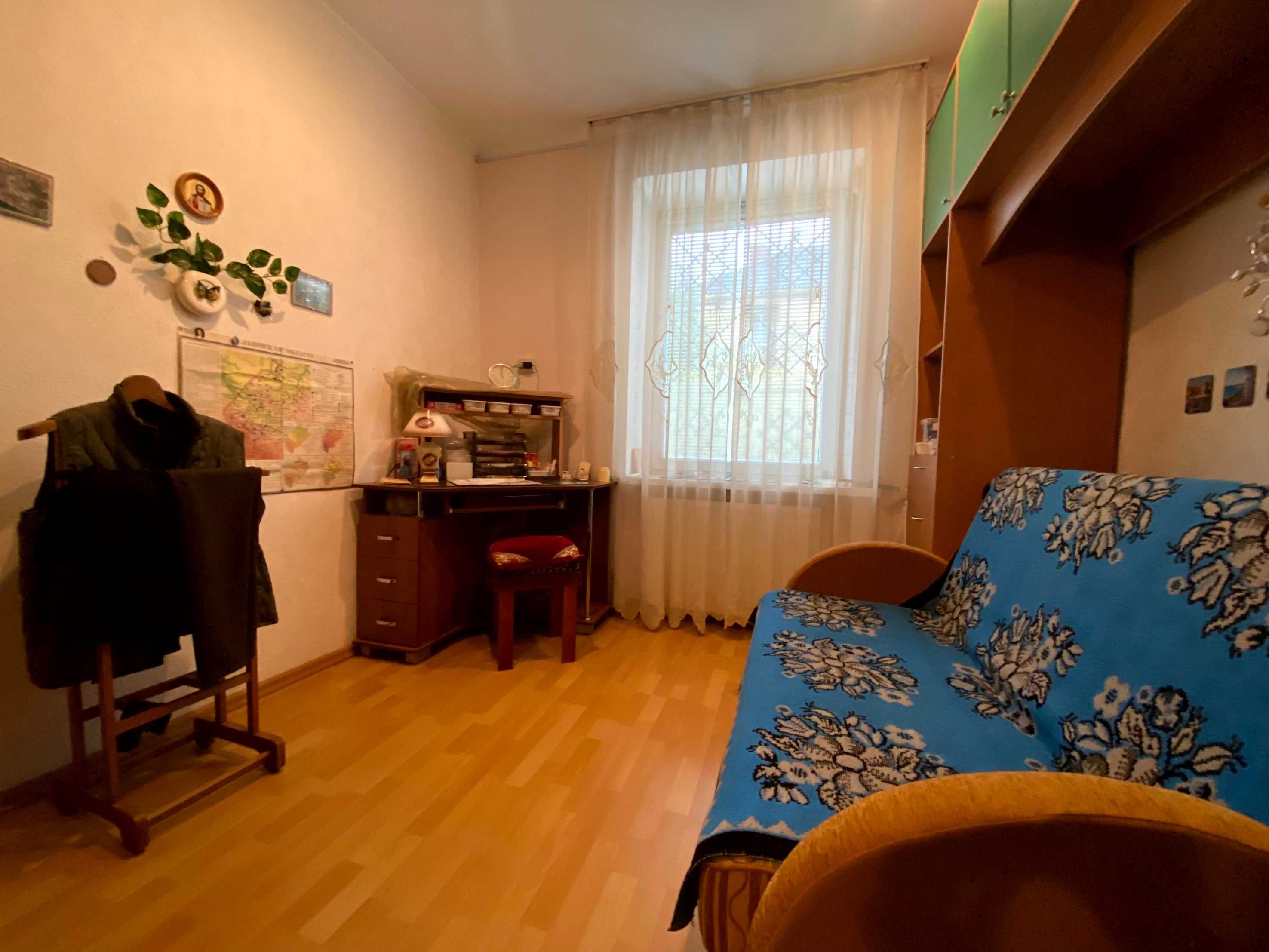Продаж 4-кімнатної квартири в центральній частині м.Дрогобич!
