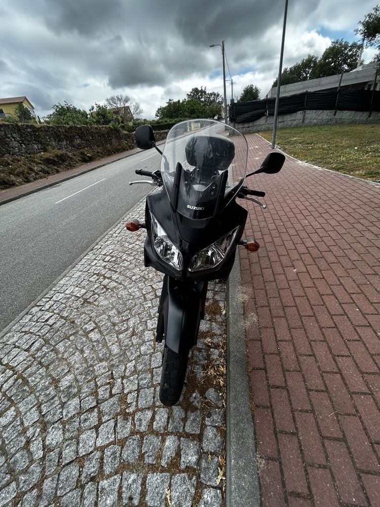Suzuki vstrom 650 dl igual a nova