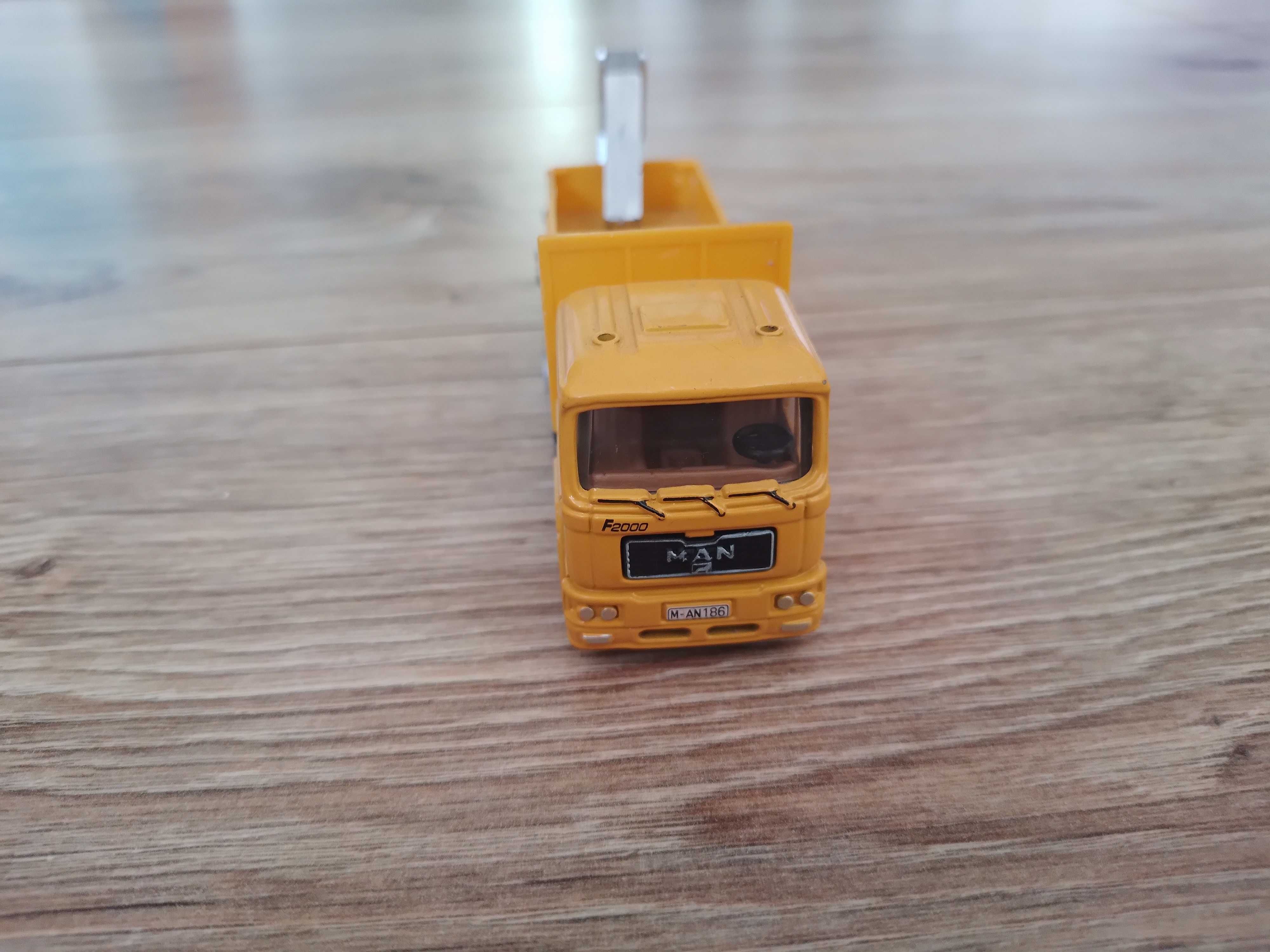 MAN F2000; JoyCity 1:72