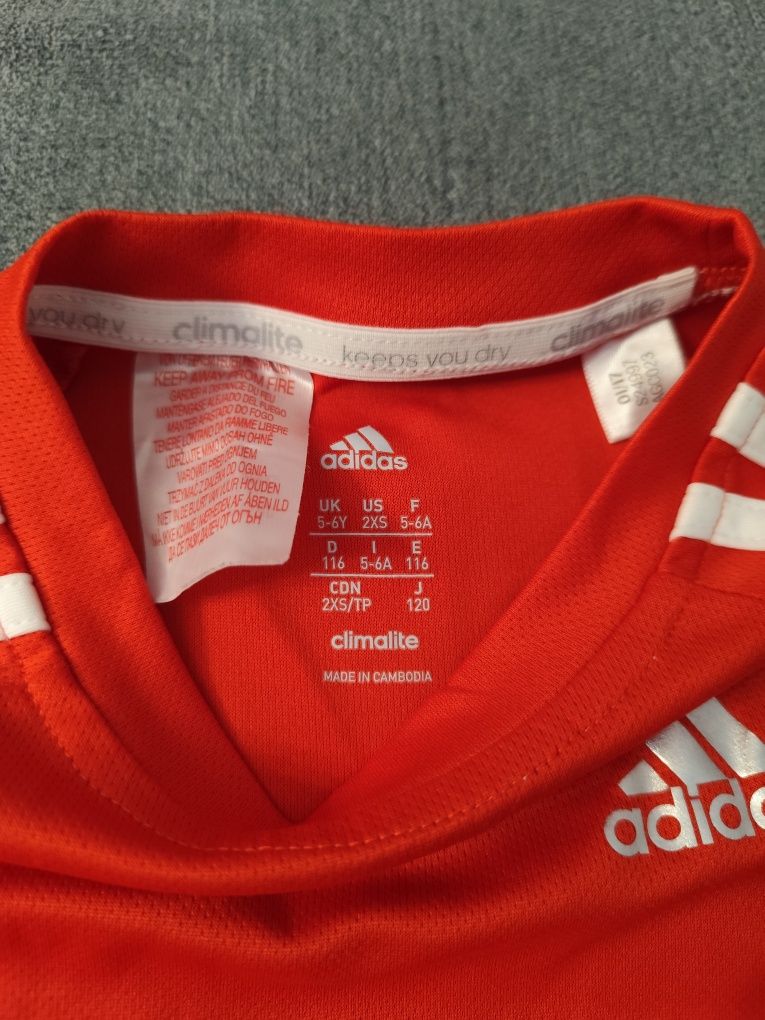Koszulka sportowa piłkarska Adidas rozmiar 116
