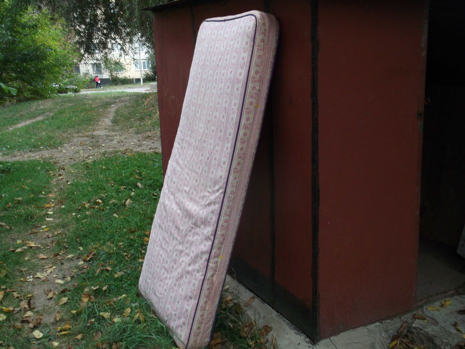 кровать одно спальная