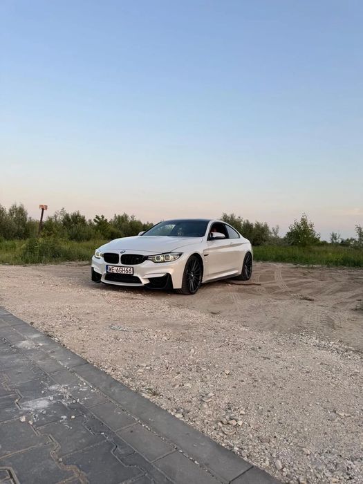 BMW M4 BMW M4 – 2015 – Uszkodzone – Silnik cały, poduszki nieodpalone – NOWY