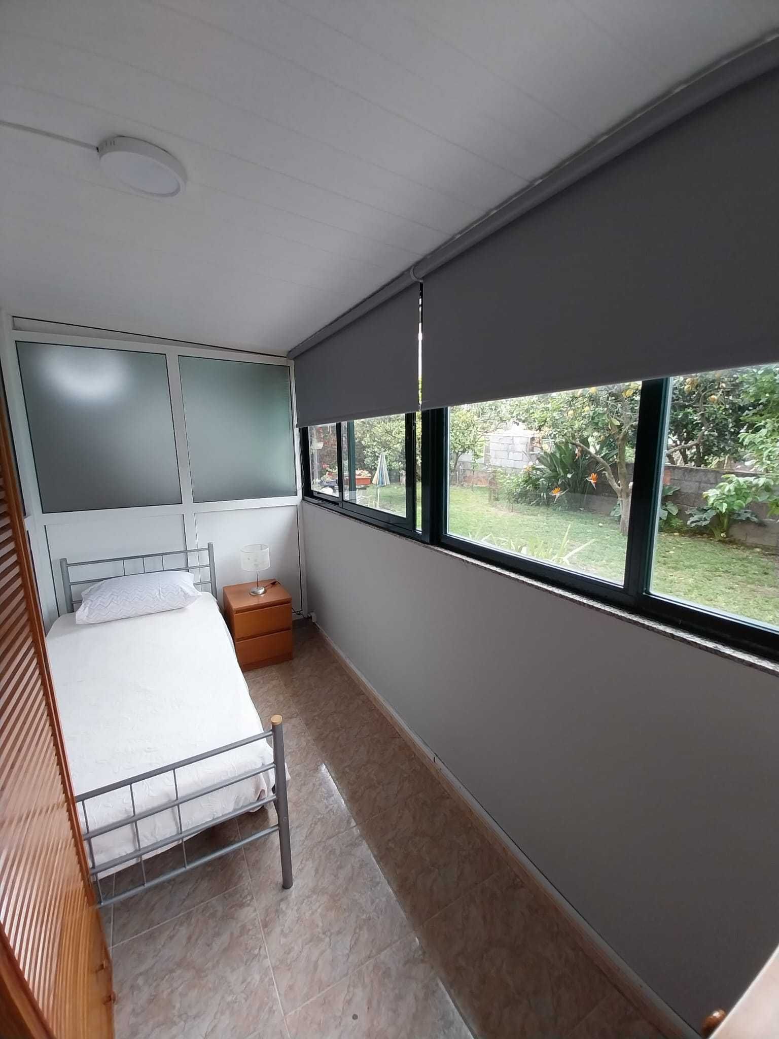 Arrendo quartos a senhora/menina em Leça do Balio - rua principal