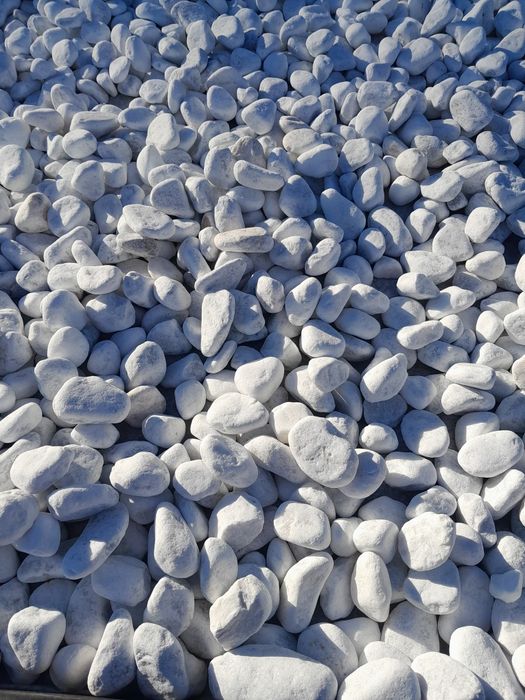 Kamień ozdobny biały, otoczak Bianco Carrara