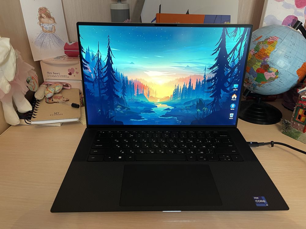 Dell XPS 15 9520/ i9-12900HK/ 14 cores, 16GB RAM, RTX 3050 Ti, 1TB SSD