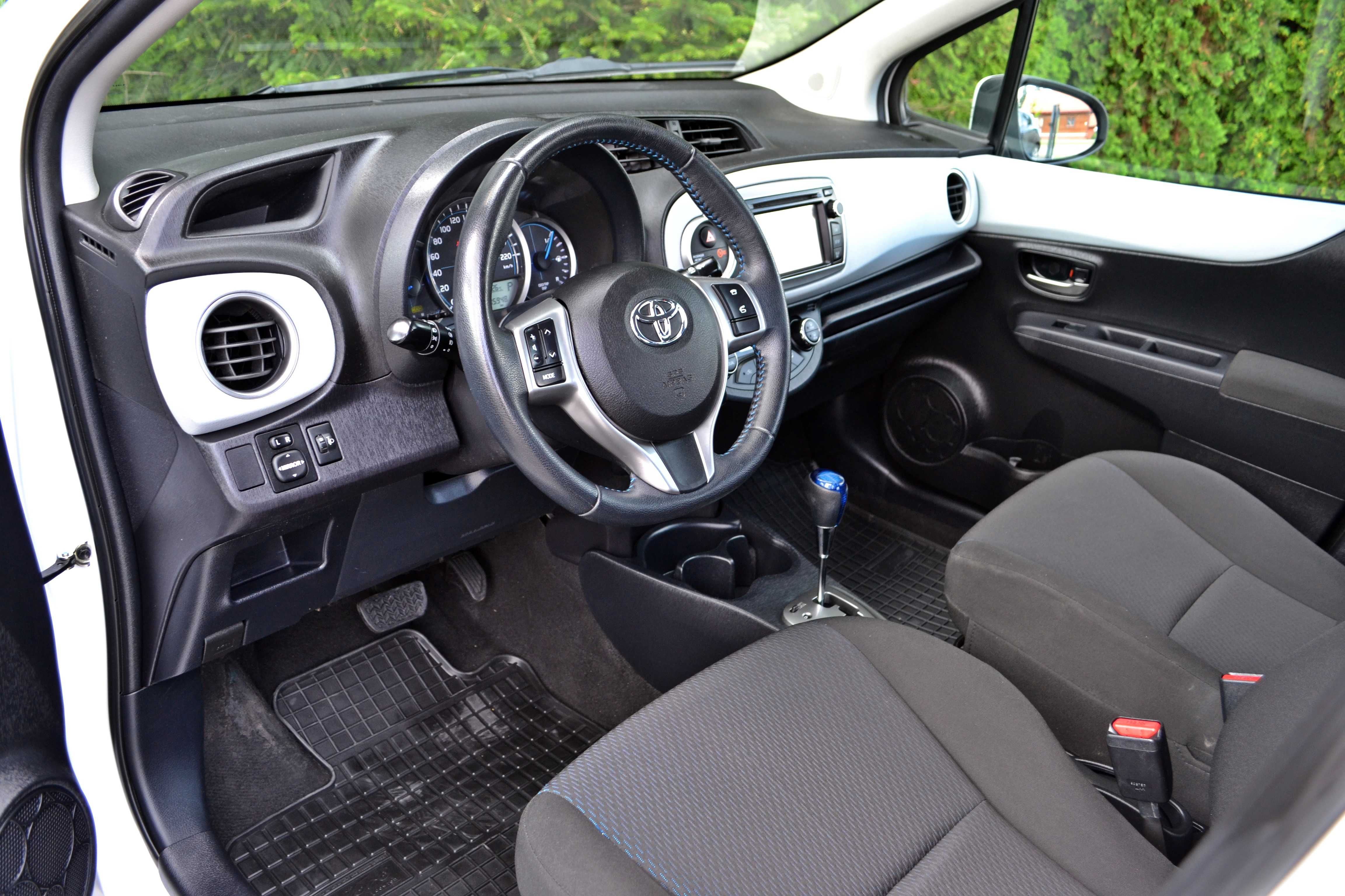 # Toyota Yaris III # 1.5 hybryda # 2013/2014 # automat #