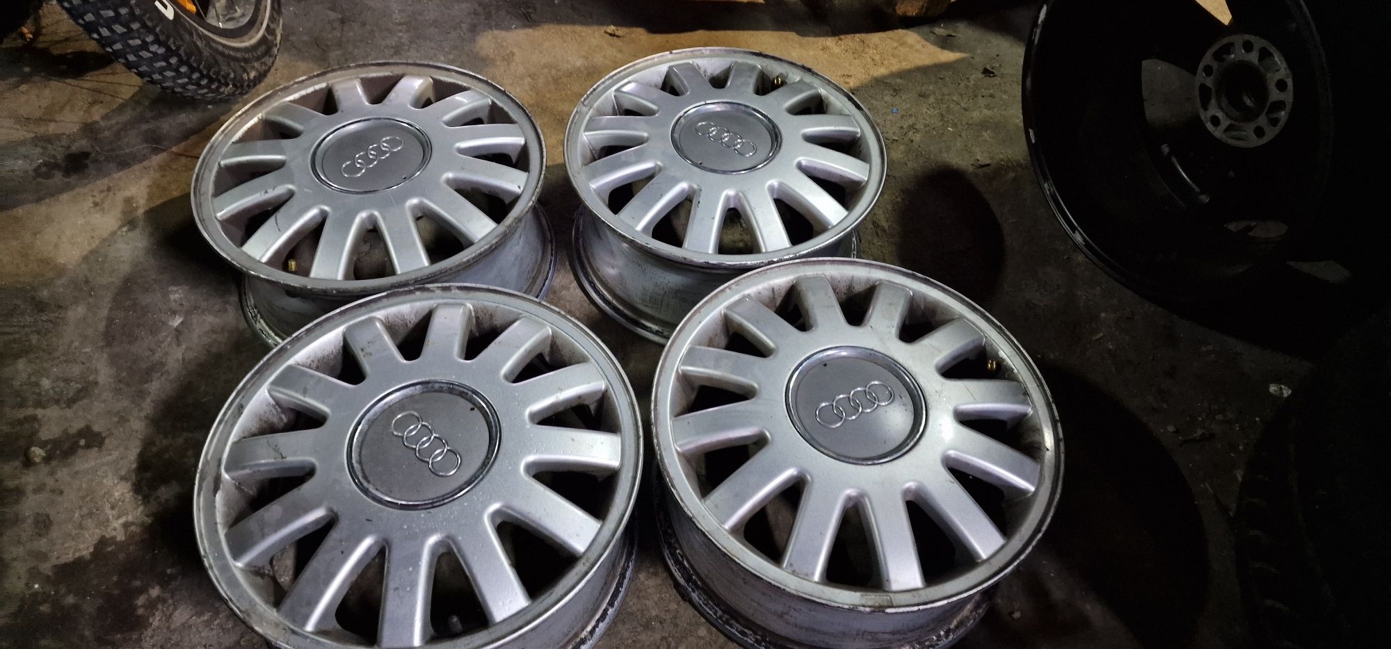 Felgi Aluminiowe Audi A3 R15 5x100 ET38 -6J