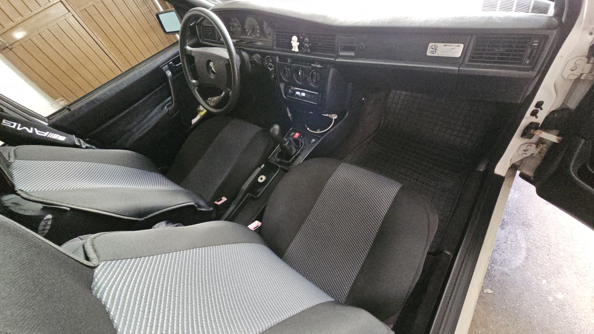 Mercedes 190E 1.8