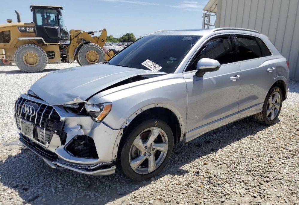 Розборка Audi q3 83a двері Разборка Двери Ляда Четверти ходовая