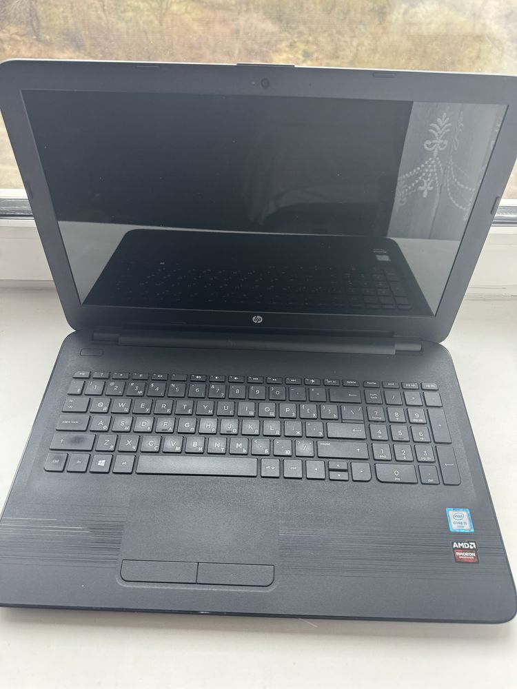 Ноутбук HP 15-ay002ur чорний 15.6” i5-6200U 8GB RAM 500GB HDD DVD