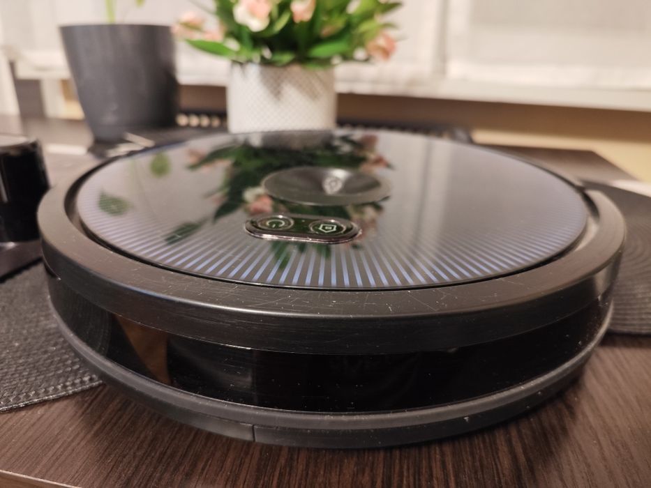 Robot sprzątający zeegma