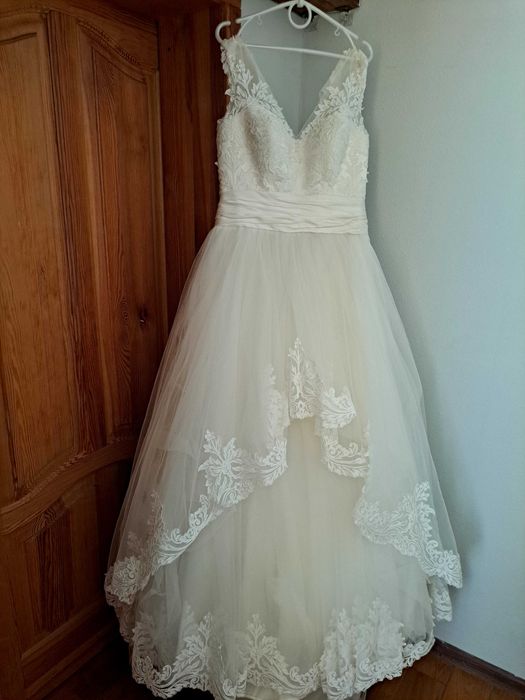 Весільна сукня  в гарному стані