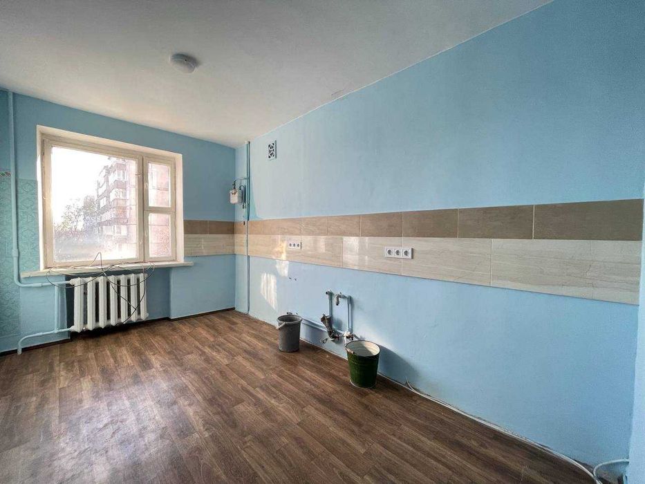 Велика квартира, 4 кімнати - 82м2 у центрі Броварів, бул. Незалежності