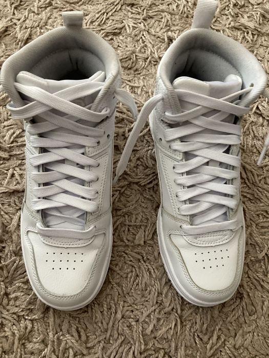 Buty Puma  dla dziewczynki 36 -22,5 cm