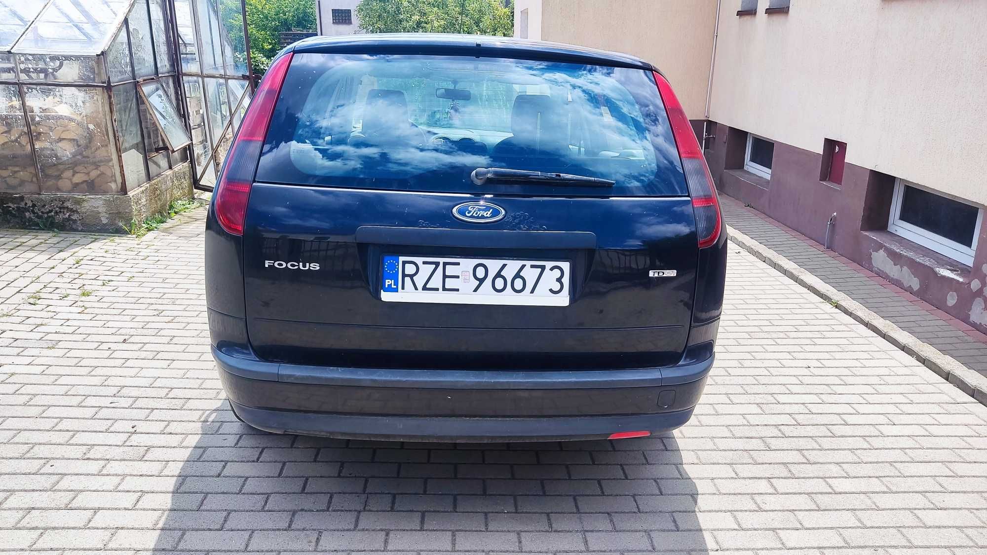 Ford focus uszkodzony