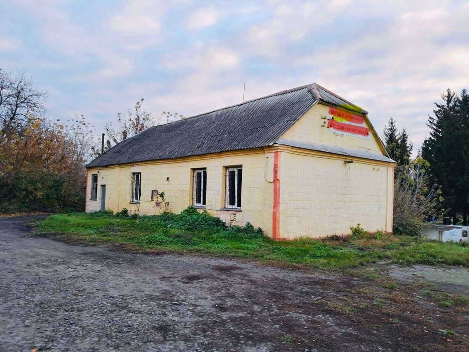 Продаж приміщення кафе в с. Світанок, Рівненського р-ну