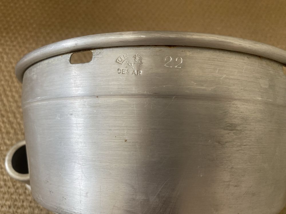 Fotma de bolo e pudim antigas -2 diferentes