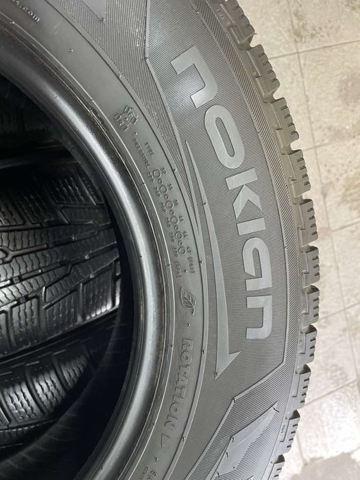 215/70 R16 100R Nokian Nordman RS2