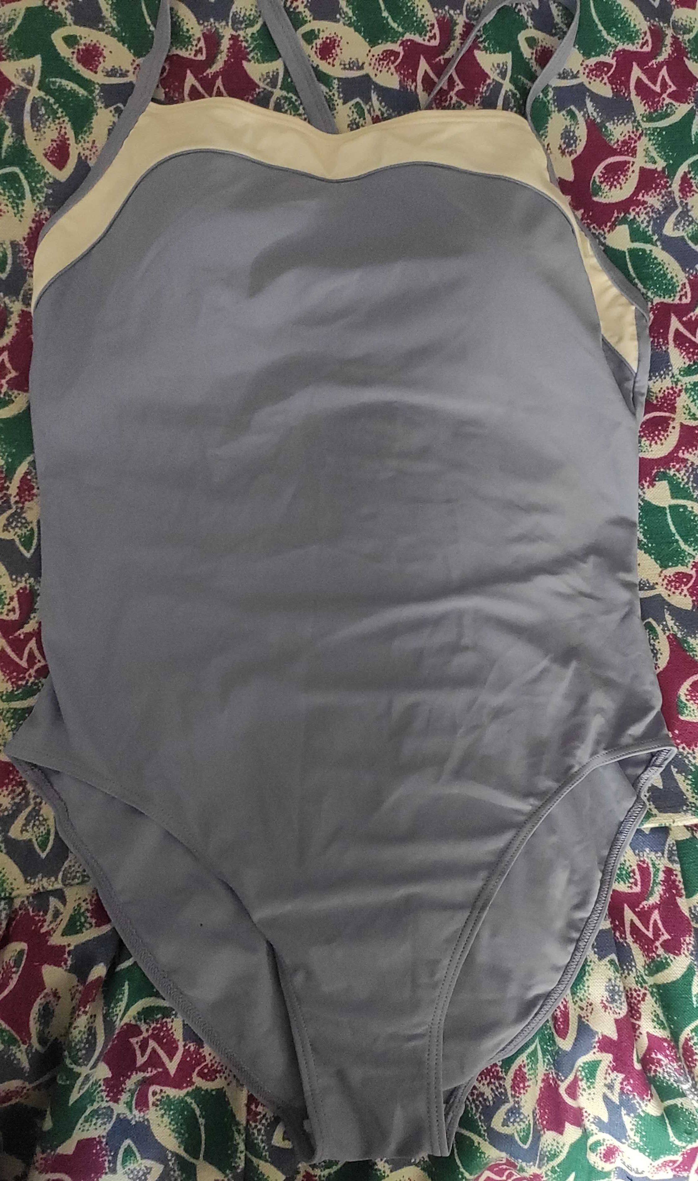 Продам жіночий купальний костюм,пуш ап.р.42-44.