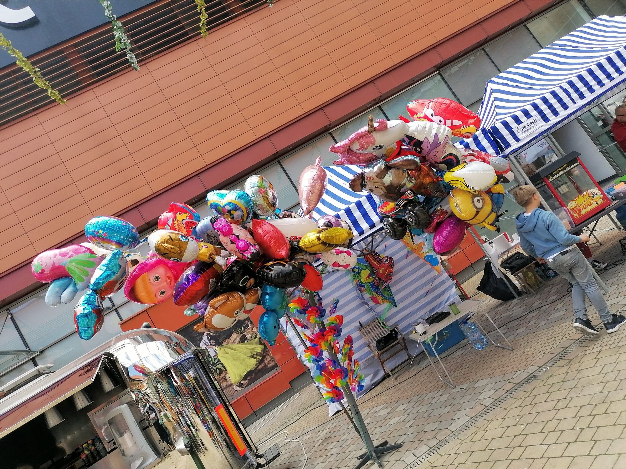 Balony helowe, napełnianie balonów