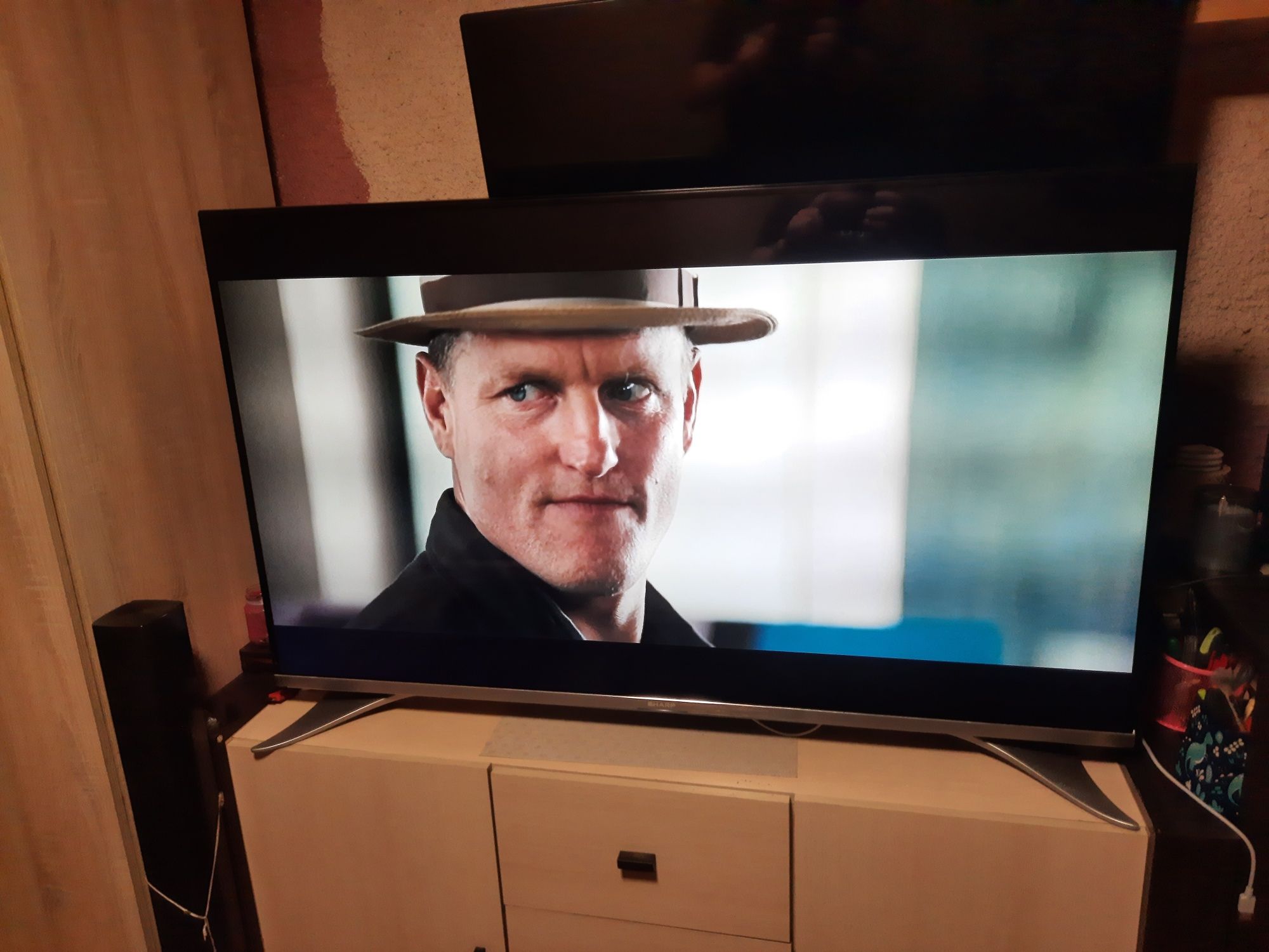 telewizor SHARP 55 cali 4K UHD smart lc 55xuf8772es