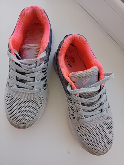 Взуття жіноче, туфлі, полуботинки Sopra, р. 36-37, ТОРГ.