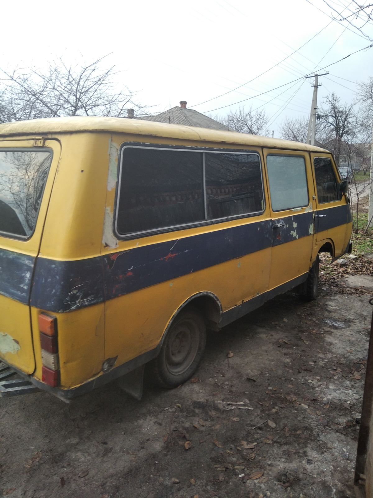 Продам  Р А Ф .  1990р