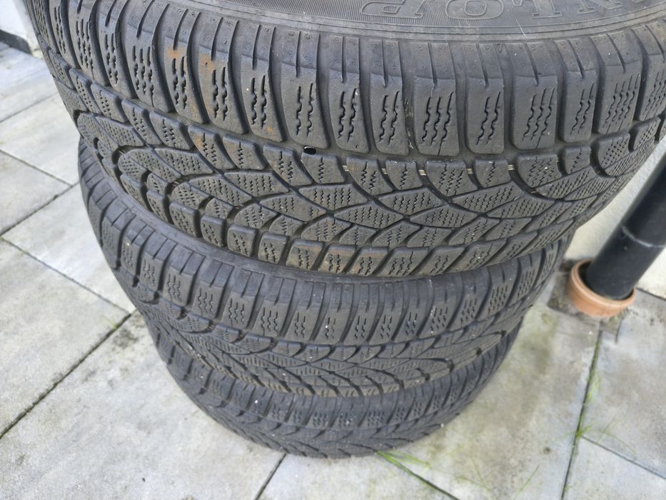 Opony zimowe Dunlop 215/60 R17  3 szt + felgi+ dekle do VW caravalle
