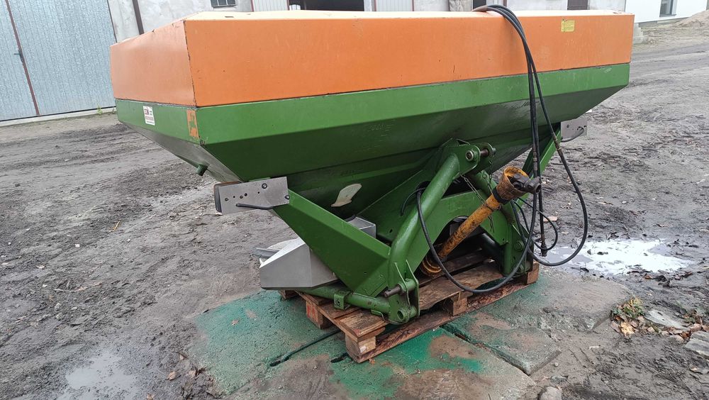 rozsiewacz Amazone Zau 1801