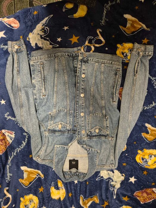 Продам свою  Джинсову куртку