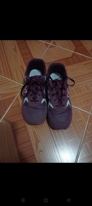 Tênis new balance novos