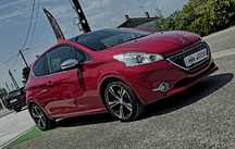 Peugeot 208 GTI 200cv financiamento ate 120 meses