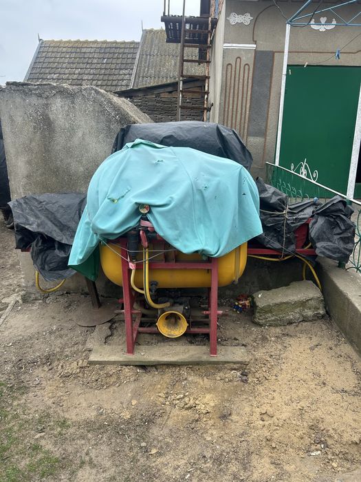 Оприскувач, розкидач добрив, бочка, прицеп
