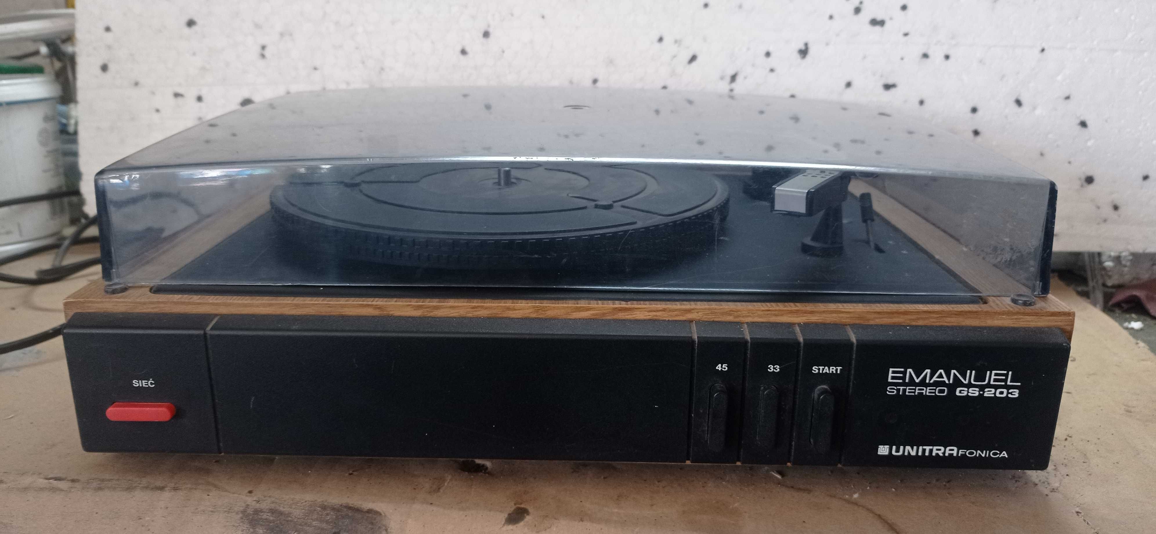 Gramofon Emanuel gs203.