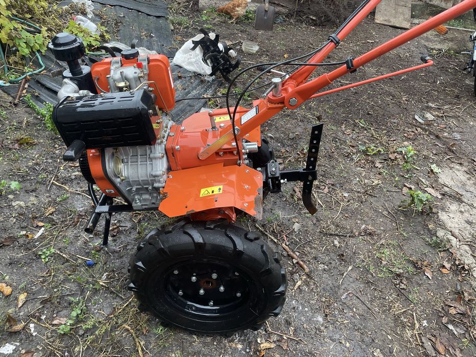 Продаю мотоблок дизельний на 9 лс