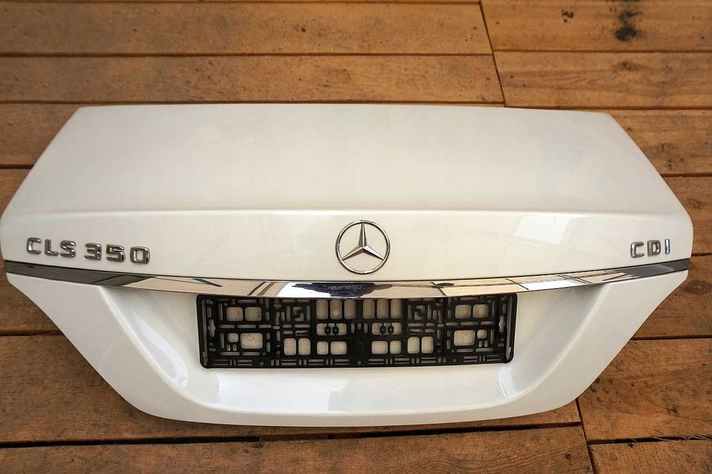 Mercedes Benz CLS W218 Кришка багажника