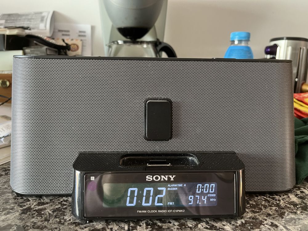 SONY FM/AM clock Radio ICF-C1 iPMK2