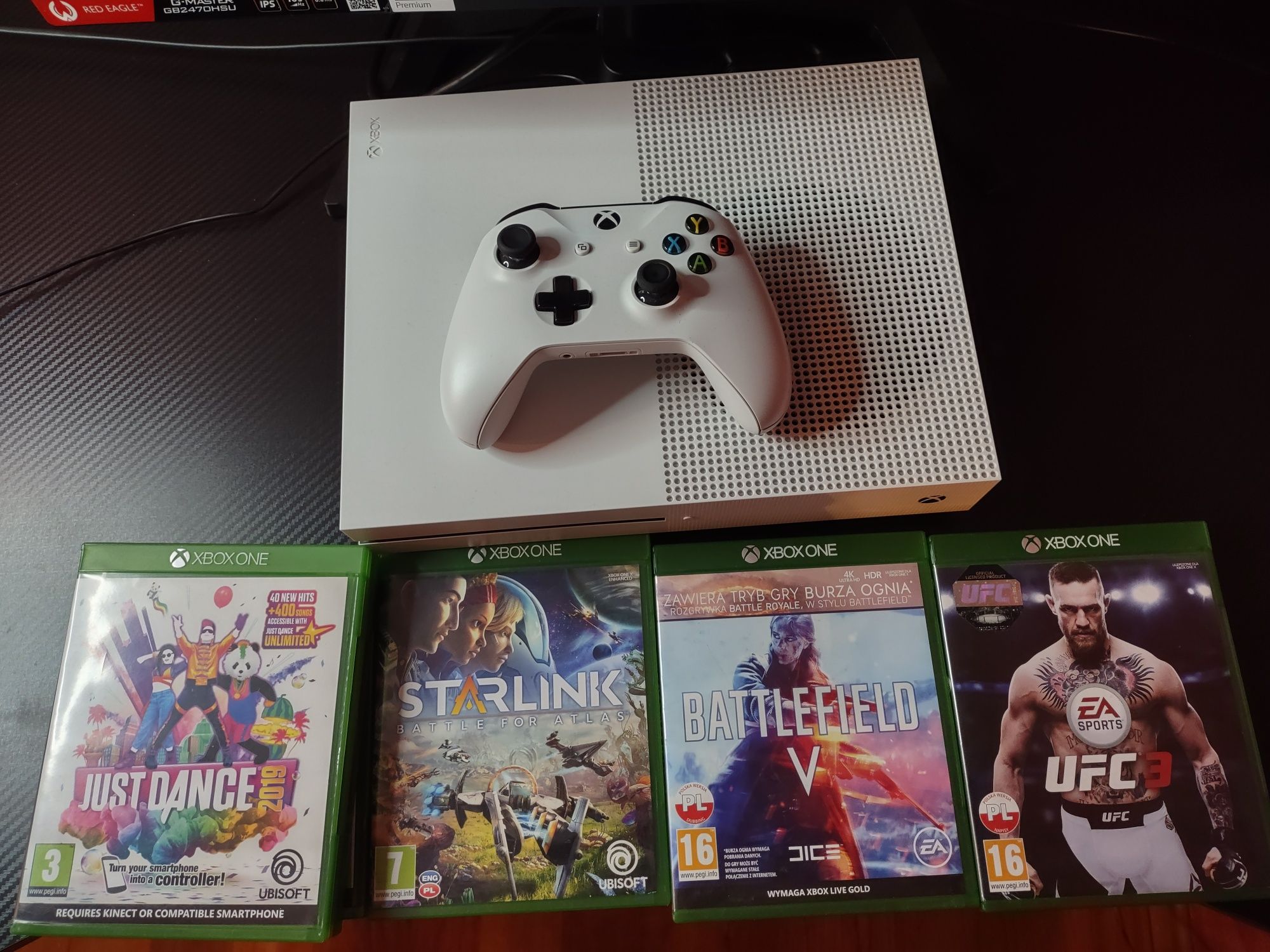 XboxOne S+monitor Ilyama 23,8 cala