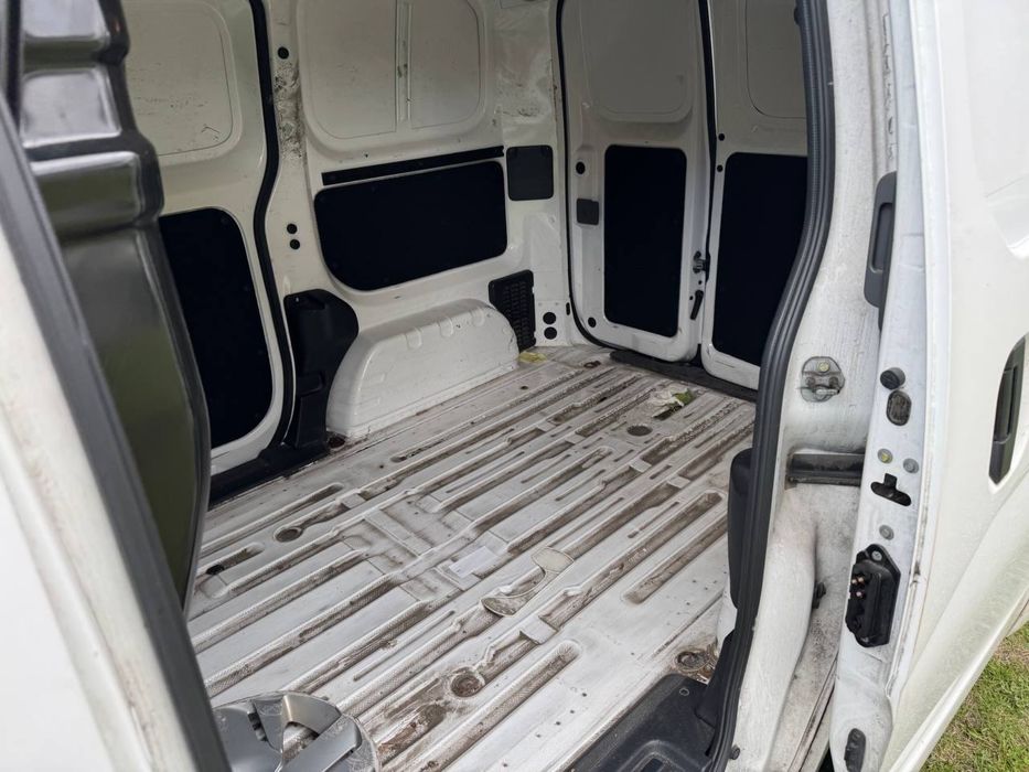 Nissan e-NV200 (Англієць)