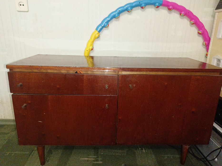 Тумбочка/шкафчик