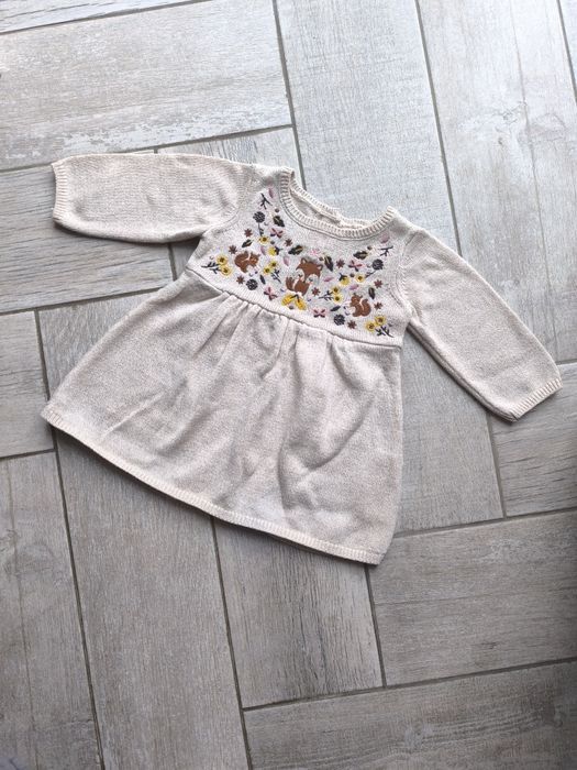 В'язане плаття з вишивкою 3-6 місяці 62-68 р.