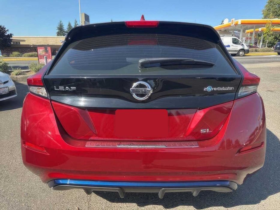Nissan LEAF SL      2019