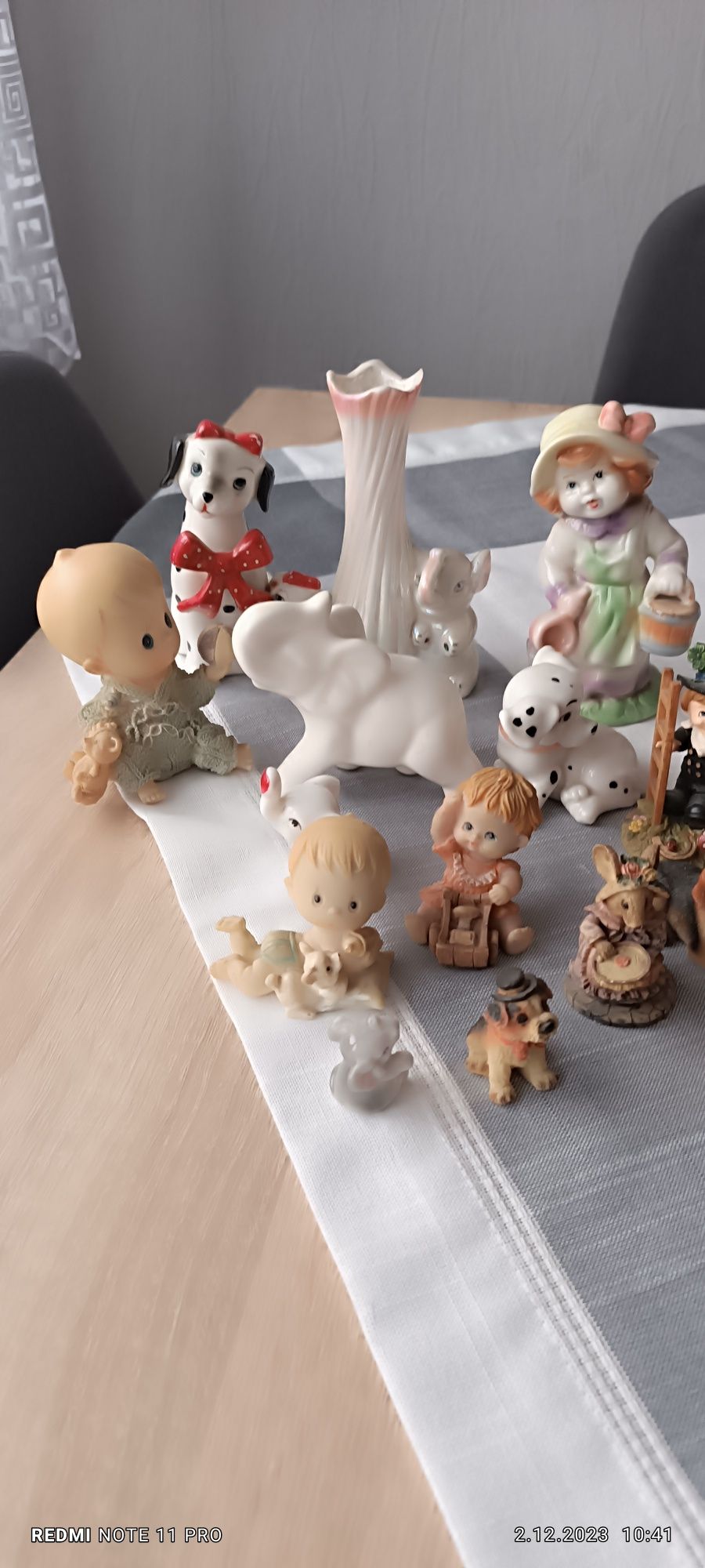 Figurki porcelana i gips